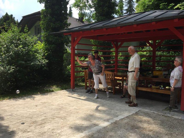 Boule-Spielen im Eisenpark